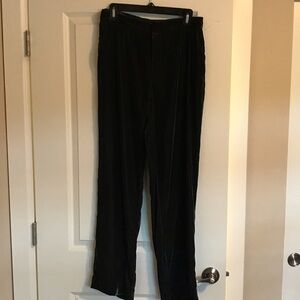 Women’s velvet soft Black Pants fly zip cinched back